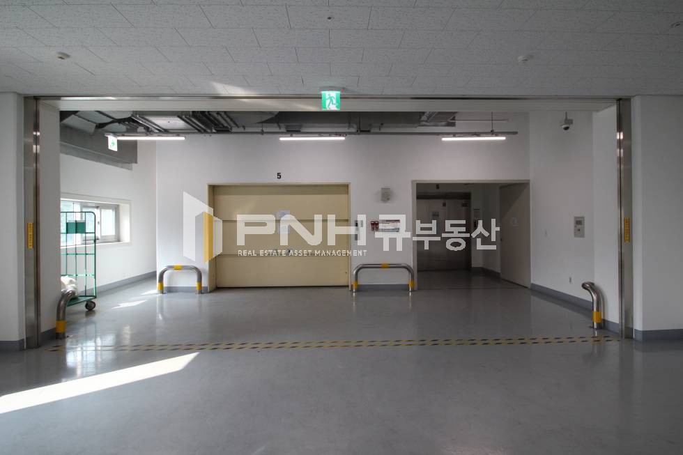 경기 안양동안구 호계동 금정역 최고급형 사옥 내 전용 483평 복지시설 최상인 공장동 임대 월세 매물번호 11336 사진 7