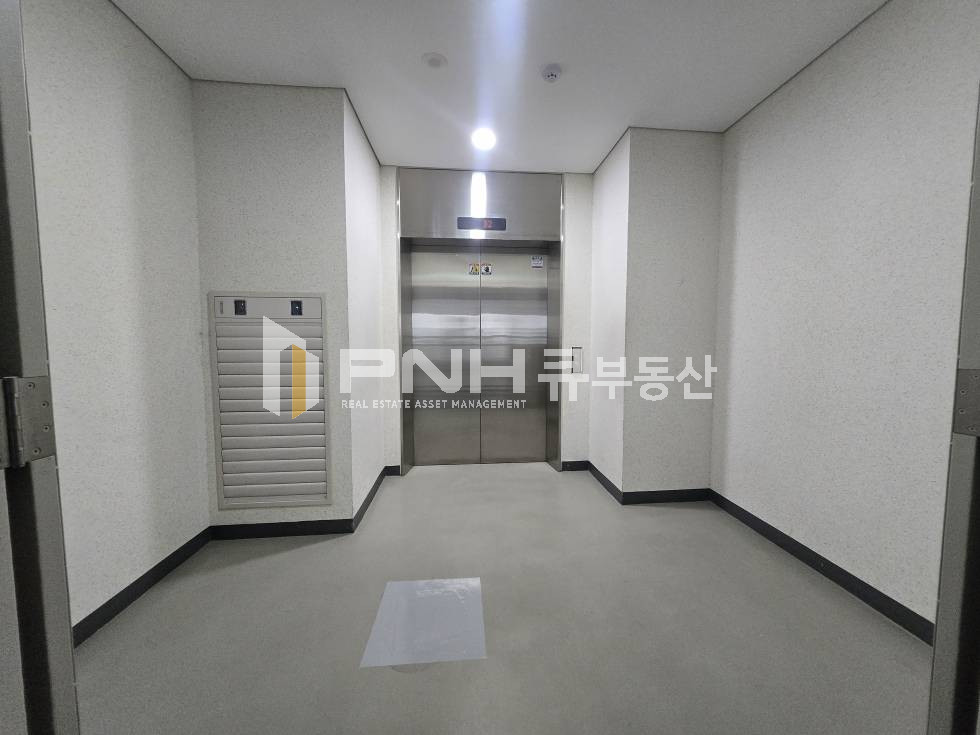 경기 안양동안구 관양동 평촌스마트스퀘어 전용254평 역세권 고급형 사옥내 사무실임대 월세 매물번호 11339 사진 12