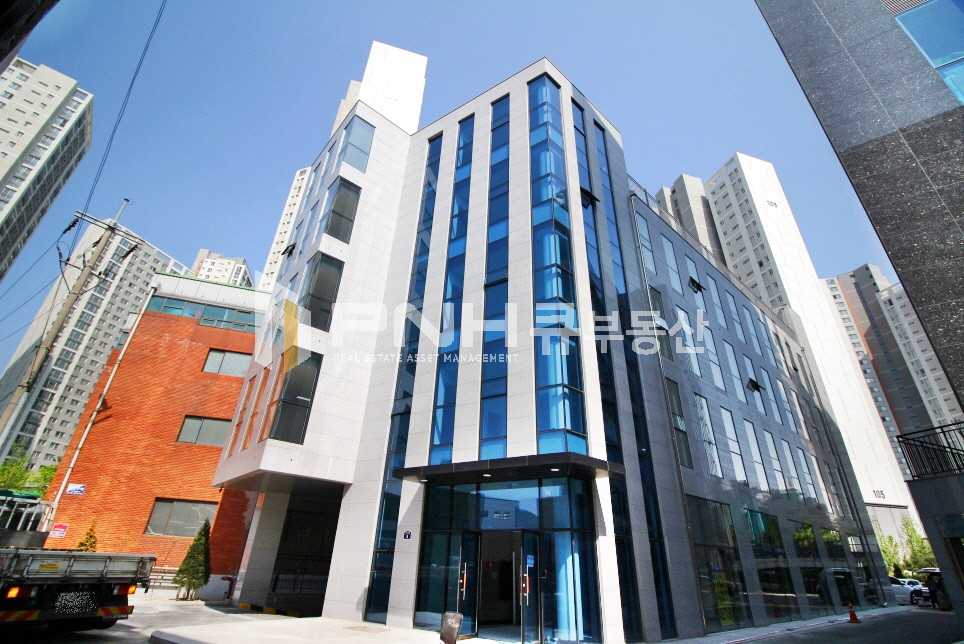 경기 안양동안구 관양동 평촌역 5층 단독사옥 간판설치 가능 통임대 월세 매물번호 11342 사진 1