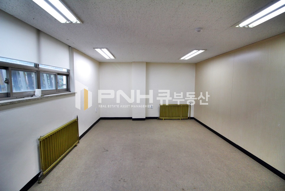 경기 안양동안구 관양동 관양동 대로변 전용45평 접근성 좋은 사무실 월세 매물번호 10264 사진 4