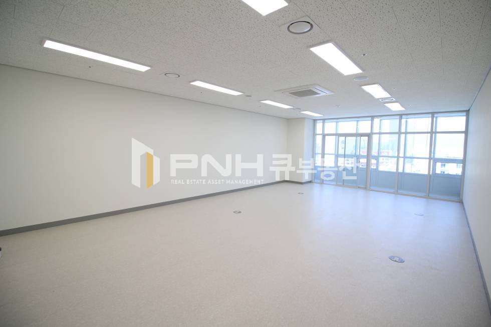 경기 안양동안구 평촌동 아이에스비즈타워 전용15평 가장 선호하는 사무실 월세 매물번호 10299 사진 2