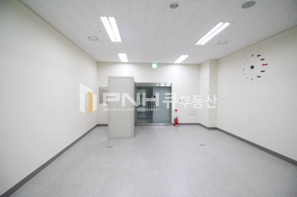 경기 안양동안구 관양동 전용20평 룸1 내부 깔끔한구조 사무실 월세 매물번호 10335 사진 3
