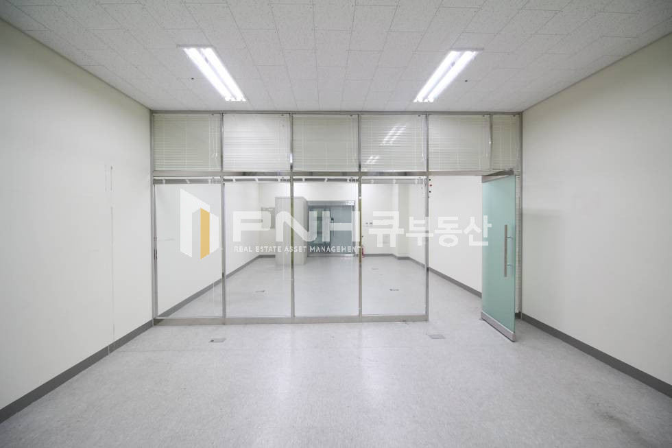 경기 안양동안구 관양동 전용20평 룸1 내부 깔끔한구조 사무실 월세 매물번호 10335 사진 5