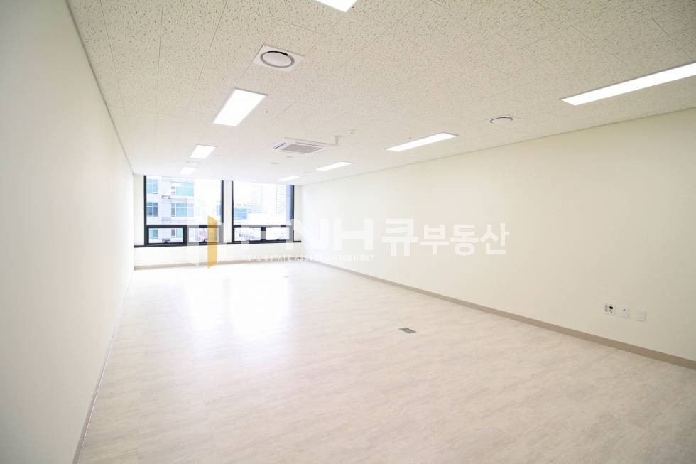 경기 안양동안구 관양동 안양금융센터 전용18평 신축사무실 월세 매물번호 10337 사진 3