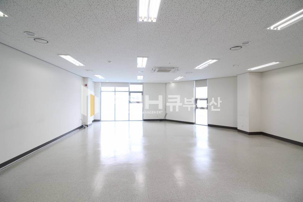 경기 안양동안구 관양동 w에이스타워 전용24평 코너호실 사무실 월세 매물번호 10368 사진 1