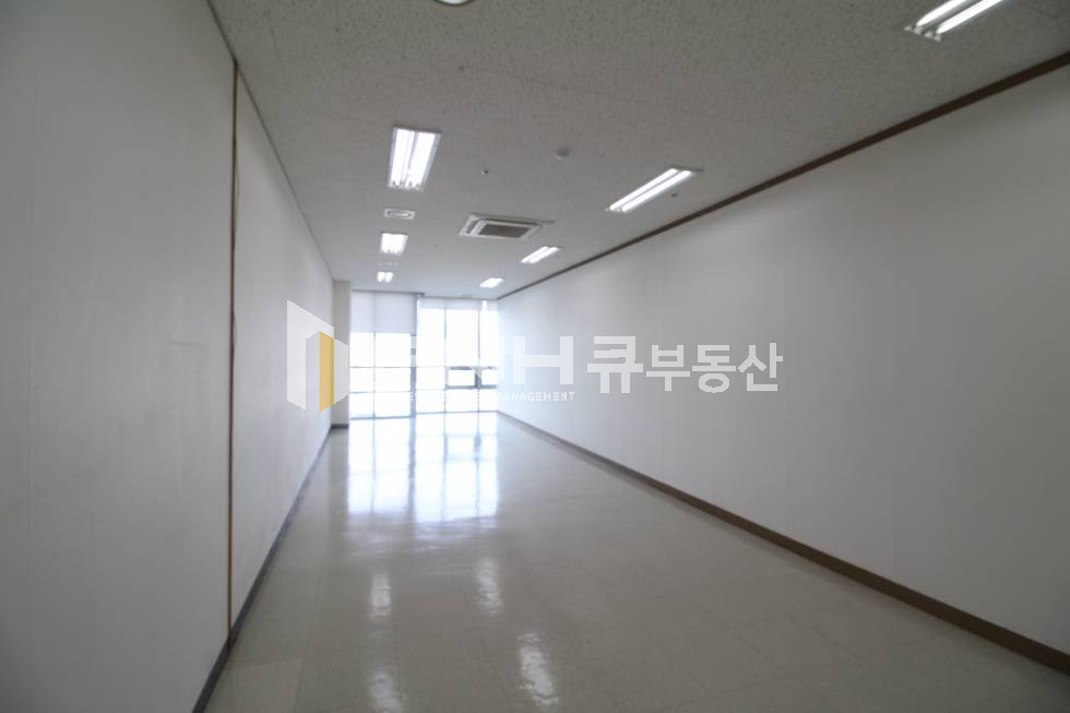 경기 안양동안구 관양동 평촌대로변 전용15평 추천 사무실 월세 매물번호 10373 사진 3