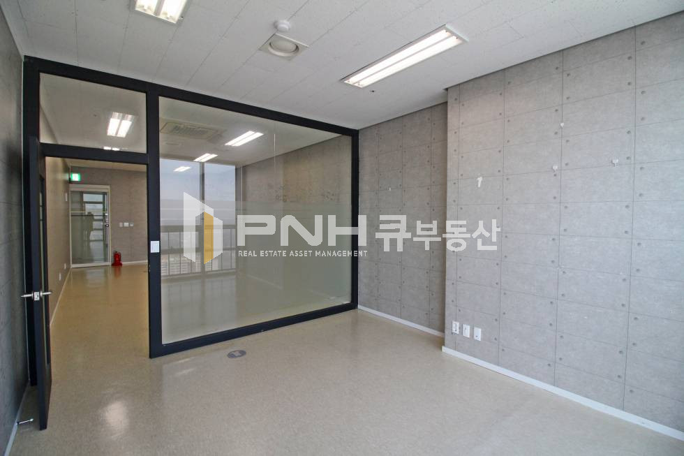 경기 안양동안구 관양동 평촌사무실 룸1 13평 소형사무실 추천 월세 매물번호 10378 사진 1