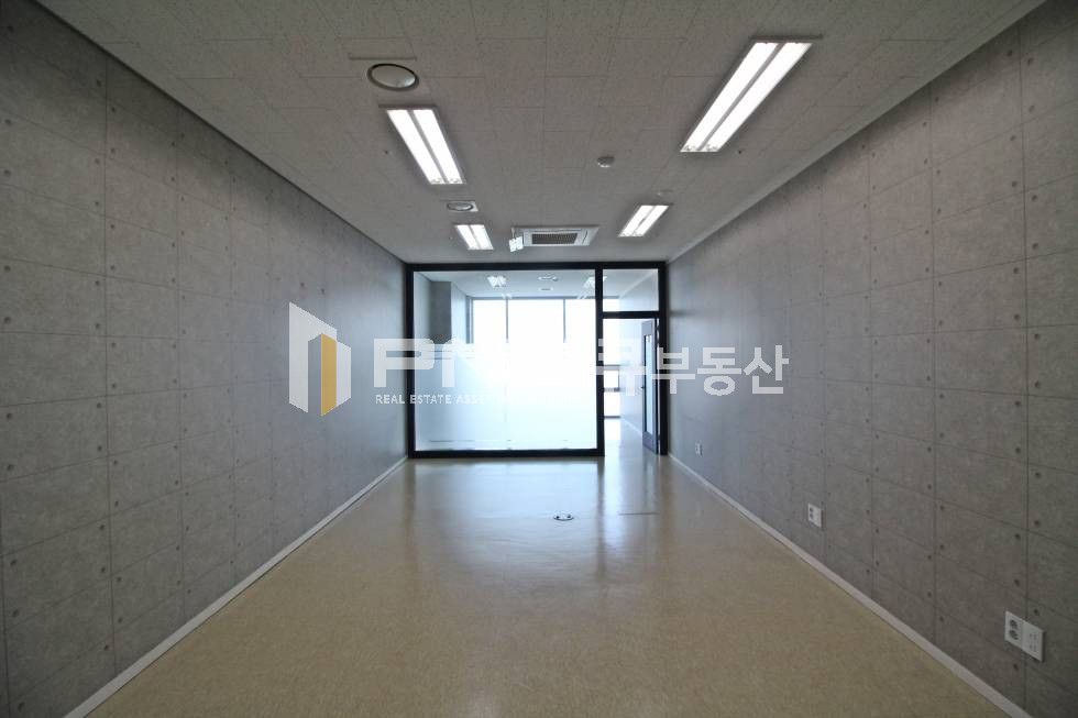경기 안양동안구 관양동 평촌사무실 룸1 13평 소형사무실 추천 월세 매물번호 10378 사진 2