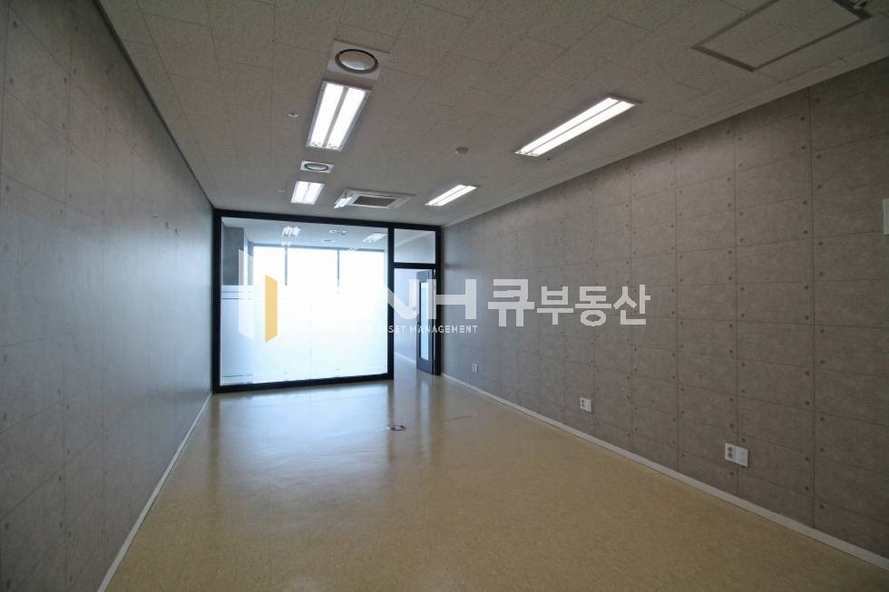 경기 안양동안구 관양동 평촌사무실 룸1 13평 소형사무실 추천 월세 매물번호 10378 사진 3