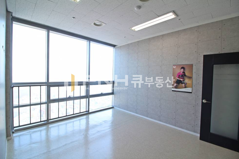 경기 안양동안구 관양동 평촌사무실 룸1 13평 소형사무실 추천 월세 매물번호 10378 사진 6