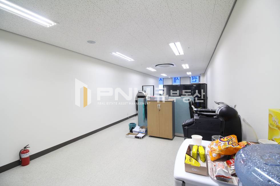 경기 안양동안구 관양동 평촌역 초역세권 전용16평 간판설치 가능 월세 매물번호 10386 사진 3