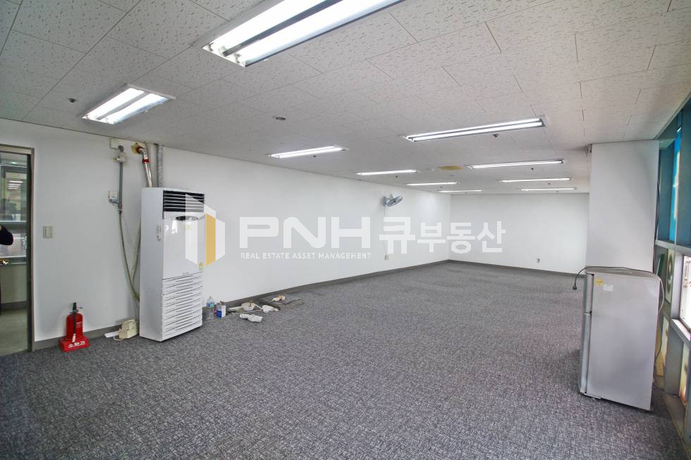 경기 안양동안구 관양동 평촌역 대로변 전용18평 중소형사무실 추천 월세 매물번호 10401 사진 2