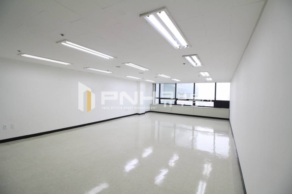 경기 안양동안구 비산동 범계역 초역세권 전용 약20평 대로변 사무실 월세 매물번호 10406 사진 3