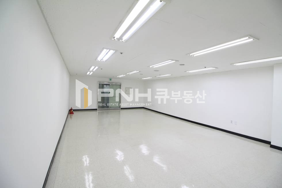 경기 안양동안구 비산동 범계역 초역세권 전용 약20평 대로변 사무실 월세 매물번호 10406 사진 4