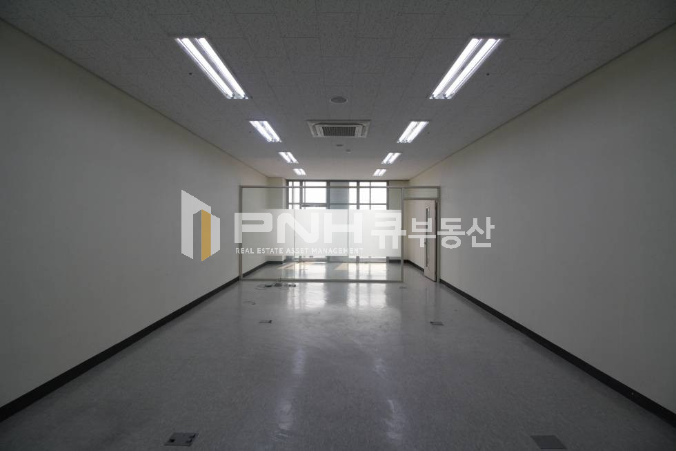 경기 안양동안구 관양동 전용20평 룸1 내부 깔끔한구조 사무실 월세 매물번호 10410 사진 2