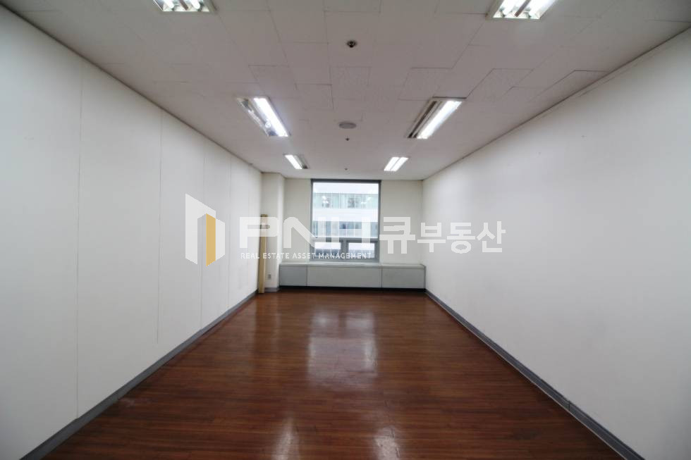 경기 안양동안구 비산동 범계역 초역세권 전용10평 소형 스타트업 추천사무실 월세 매물번호 10430 사진 1