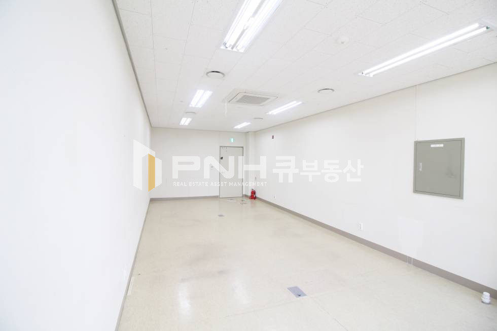 경기 안양동안구 관양동 평촌역 초역세권 12.5평 소형 스타트업 추천사무실 월세 매물번호 10434 사진 6