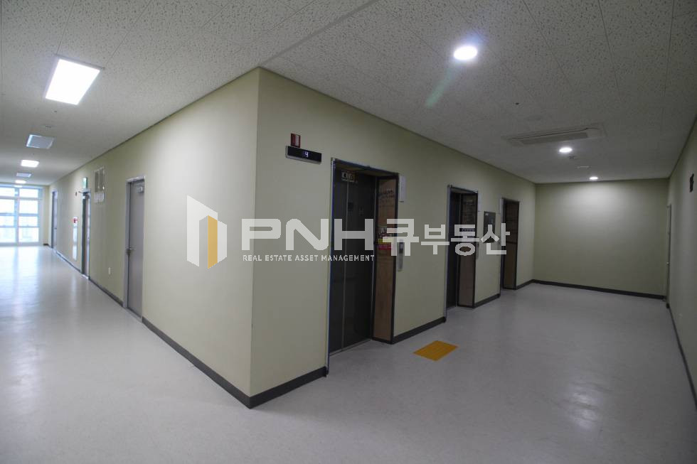 경기 안양동안구 관양동 평촌하이필드 32평 복층가능한 높은층고 월세 매물번호 10390 사진 10