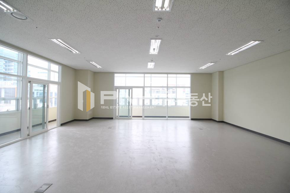 경기 안양동안구 관양동 평촌하이필드 복층가능 50평 사용도 가능! 월세 매물번호 10388 사진 1