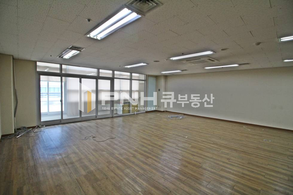 경기 안양동안구 평촌동 평촌두산벤처다임 전용22평 중소형사무실!! 월세 매물번호 10384 사진 1