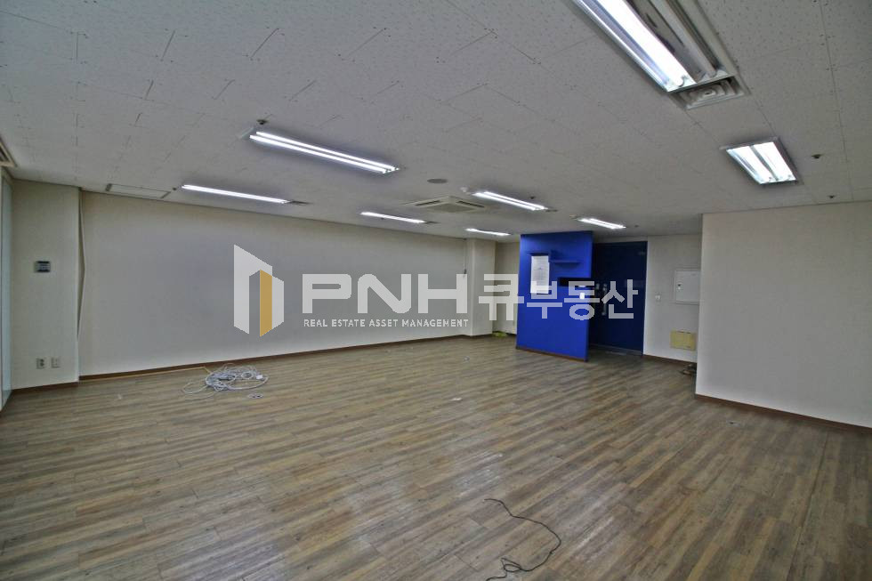 경기 안양동안구 평촌동 평촌두산벤처다임 전용22평 중소형사무실!! 월세 매물번호 10384 사진 3