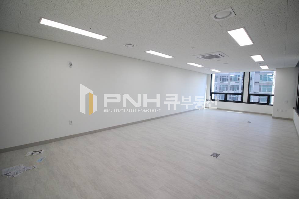 경기 안양동안구 관양동 안양금융센터 전용18평 신축사무실 월세 매물번호 10341 사진 2