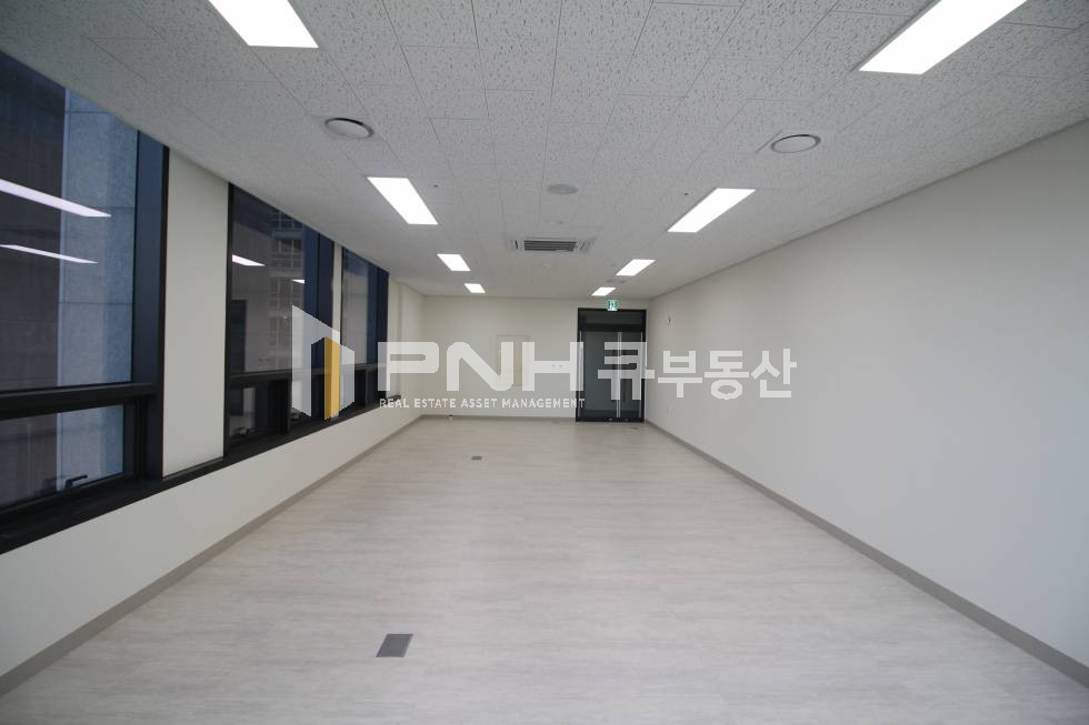 경기 안양동안구 관양동 안양금융센터 전용18평 신축사무실 월세 매물번호 10341 사진 4