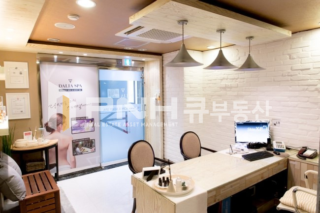 경기 안양동안구 호계동 # 범계로데오상가 # 실11평 # 범계역2분 ▷ 음식점 , 피부관련업종 추천 월세 매물번호 10447 사진 1