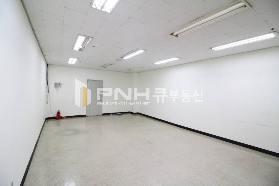 경기 안양동안구 비산동 범계역 초역세권 전용12평 깔끔한 사무실 추천 월세 매물번호 10429 사진 4