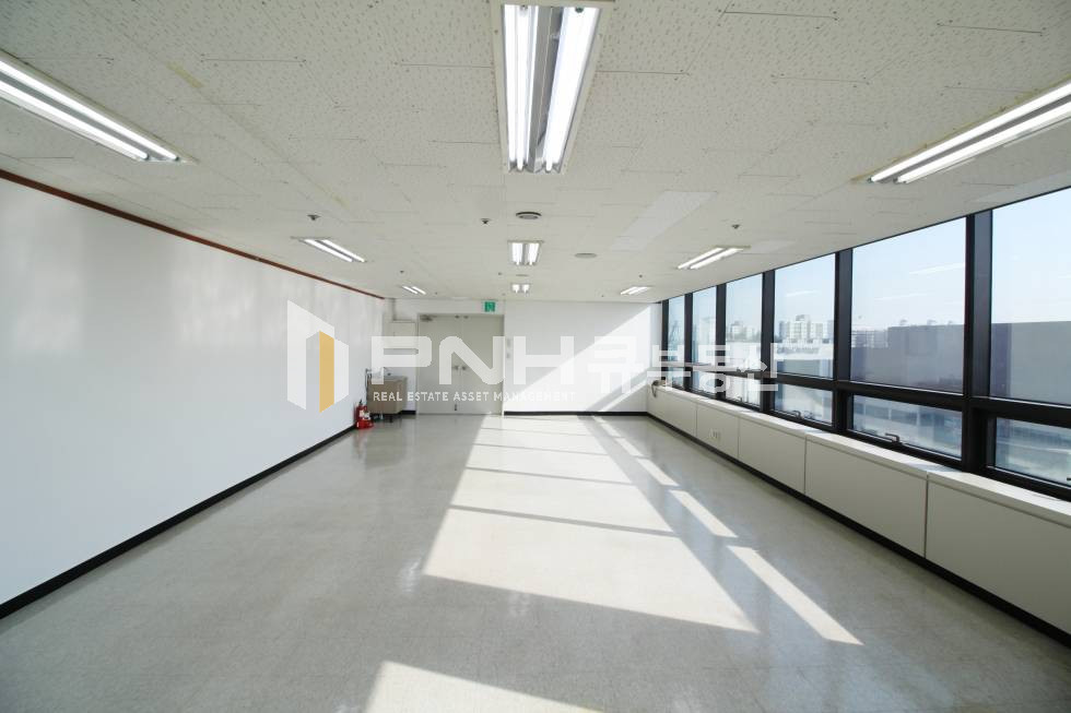 경기 안양동안구 비산동 범계역 도보1분 초역세권 전용19평 코너 양창의 최고 전망 사무실 월세 매물번호 10473 사진 4