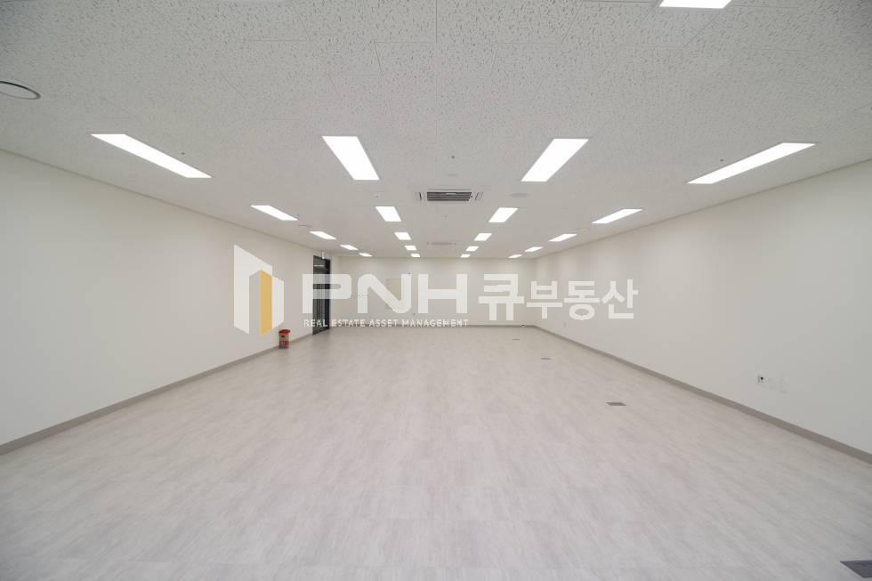경기 안양동안구 관양동 안양금융센터 전용39평 코너 대형평형 1개 남은 호실 추천 월세 매물번호 10482 사진 5