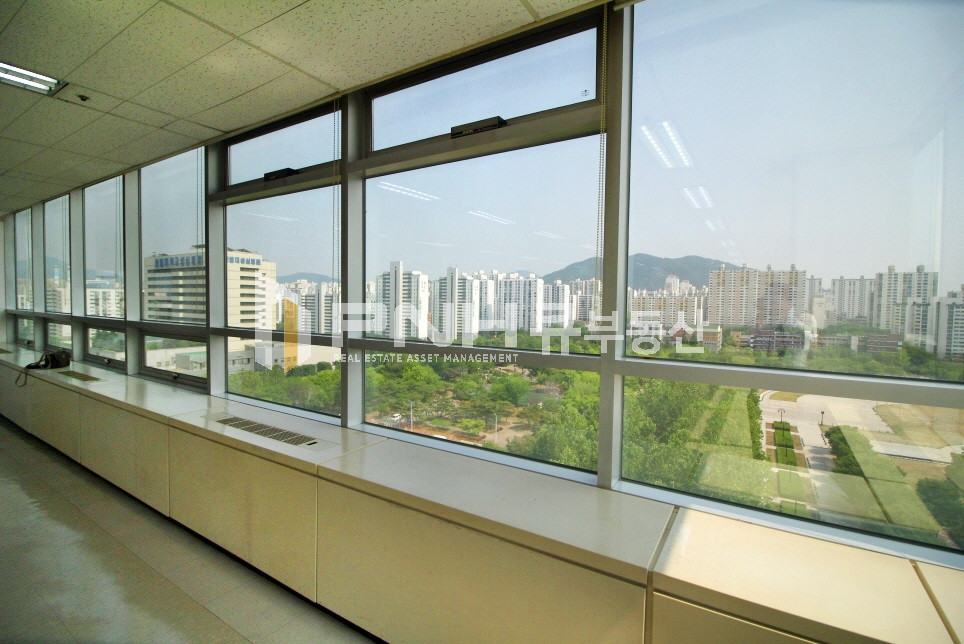 경기 안양동안구 관양동 전용105평 평촌중앙공원 대형사무실 관심매물등록 출력하기 월세 매물번호 10224 사진 4