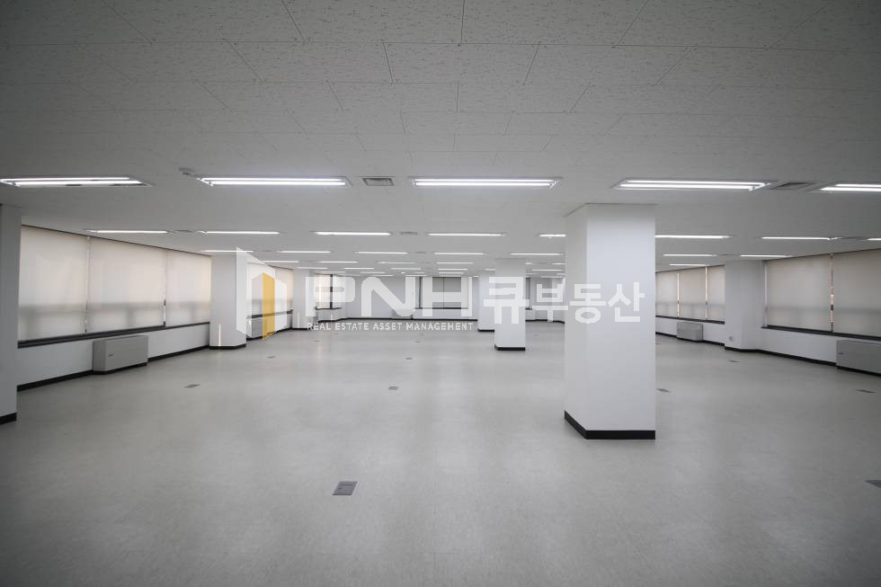 경기 안양동안구 호계동 범계역 초역세권 대형빌딩 내 사무실 전용105평 월세 매물번호 10450 사진 6