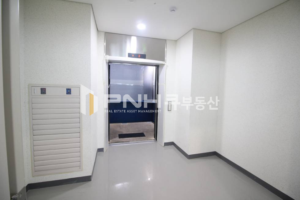 경기 안양동안구 관양동 평촌스마트스퀘어 신사옥 내 전용254평 층전체 사옥임대 매물 월세 매물번호 10463 사진 5