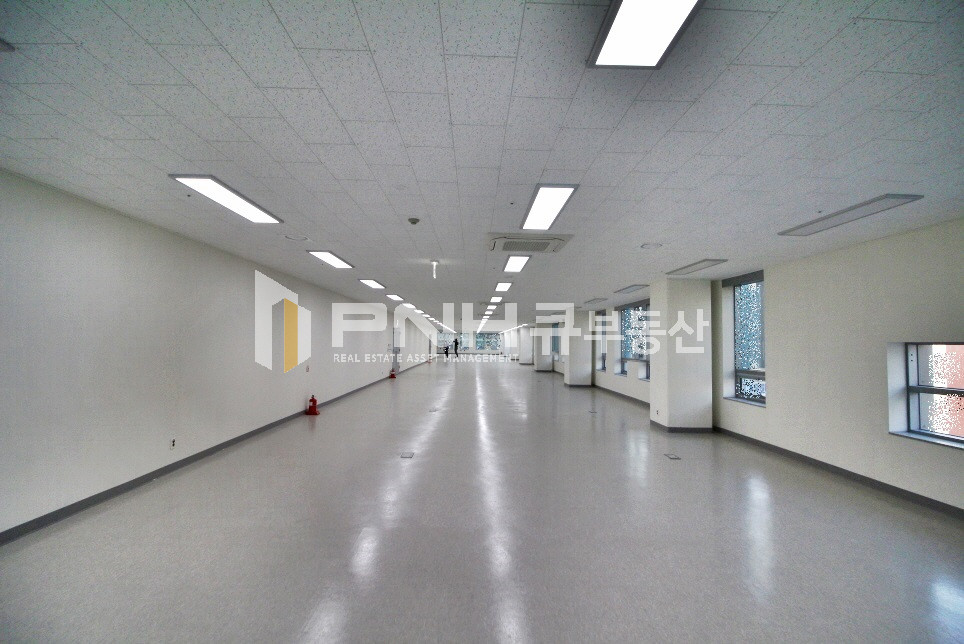 경기 안양동안구 관양동 평촌스마트스퀘어 전용350평 사옥내 고급형 구조 좋은 사무실 월세 매물번호 10469 사진 2