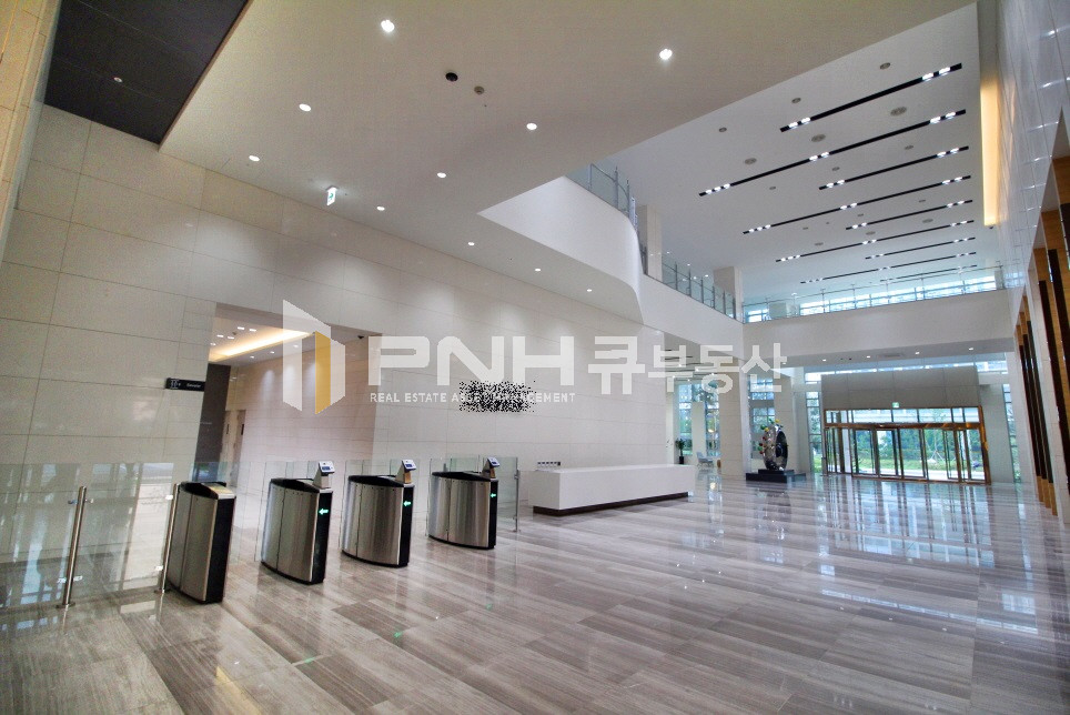 경기 안양동안구 관양동 평촌스마트스퀘어 전용350평 사옥내 고급형 구조 좋은 사무실 월세 매물번호 10469 사진 12
