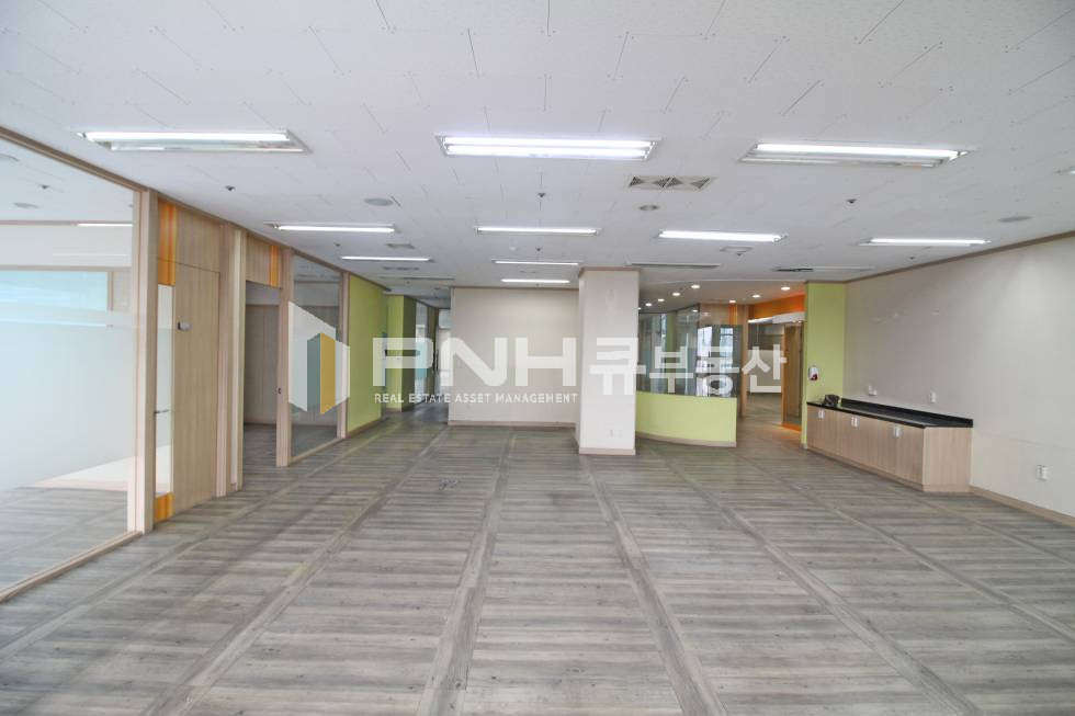 경기 안양동안구 평촌동 대형사무실 전용160평 매매,임대가능 월세 매물번호 10383 사진 6