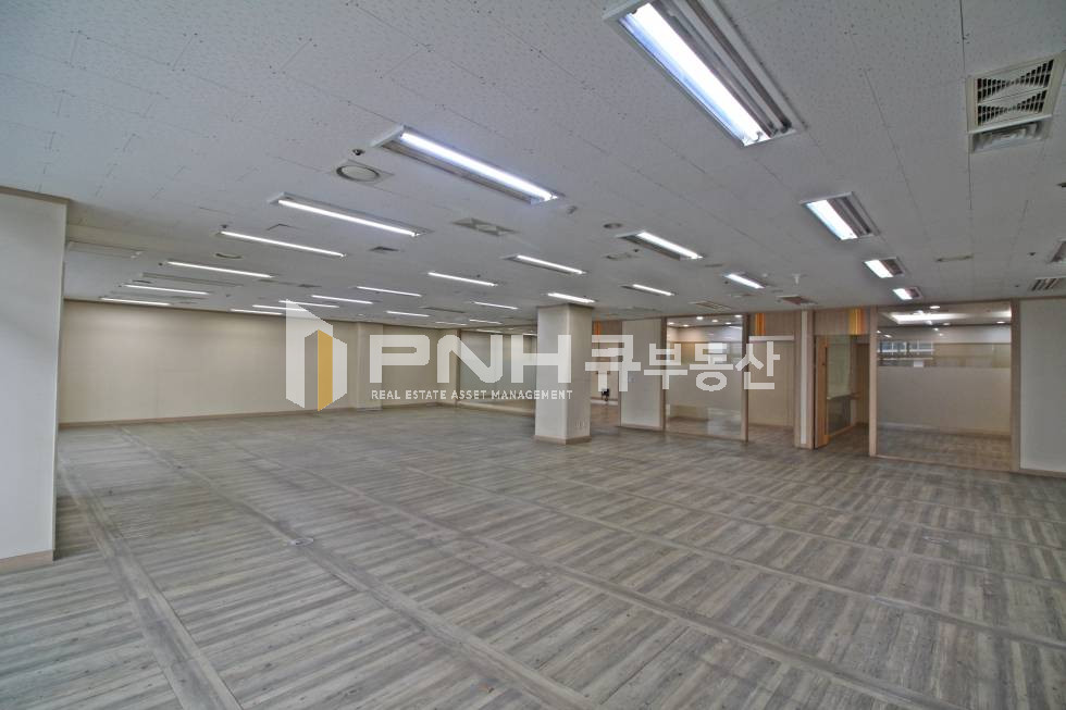 경기 안양동안구 평촌동 대형사무실 전용160평 매매,임대가능 월세 매물번호 10383 사진 10