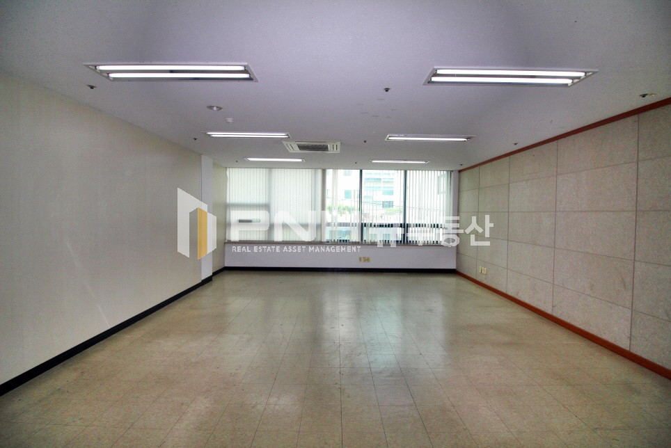 경기 안양만안구 안양동 명학역 전용22평 룸3 깔끔한 구조 사무실 월세 매물번호 10245 사진 1