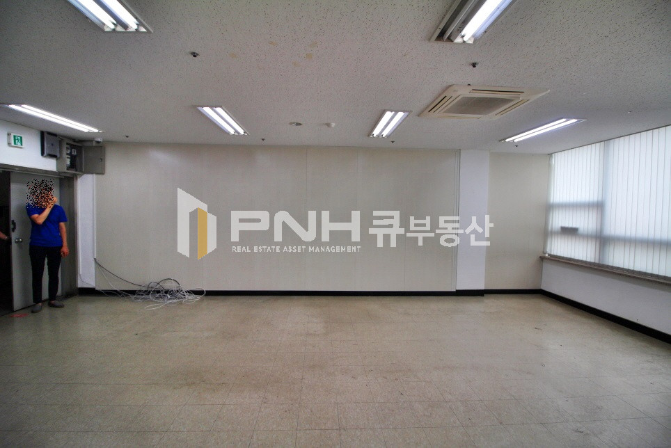 경기 안양만안구 안양동 명학역 전용22평 룸3 깔끔한 구조 사무실 월세 매물번호 10245 사진 3