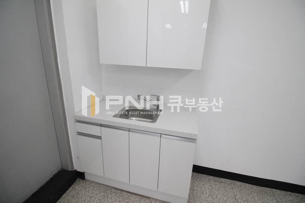 경기 안양동안구 관양동 평촌대로 전용32평 내부 깔끔하고 구조좋은 사무실 추천 월세 매물번호 10422 사진 4