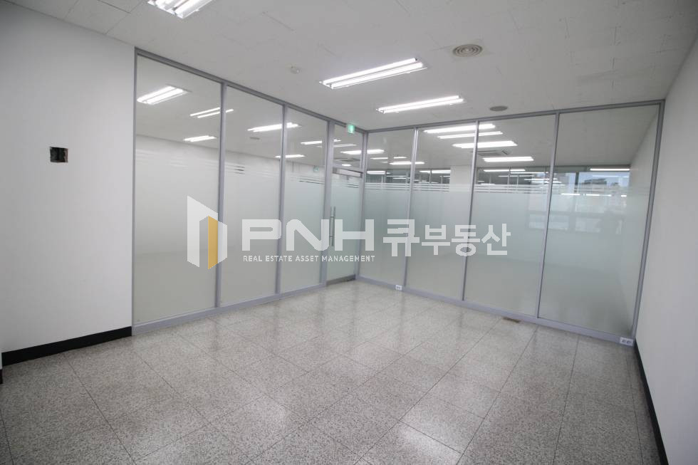 경기 안양동안구 관양동 평촌대로 전용32평 내부 깔끔하고 구조좋은 사무실 추천 월세 매물번호 10422 사진 7