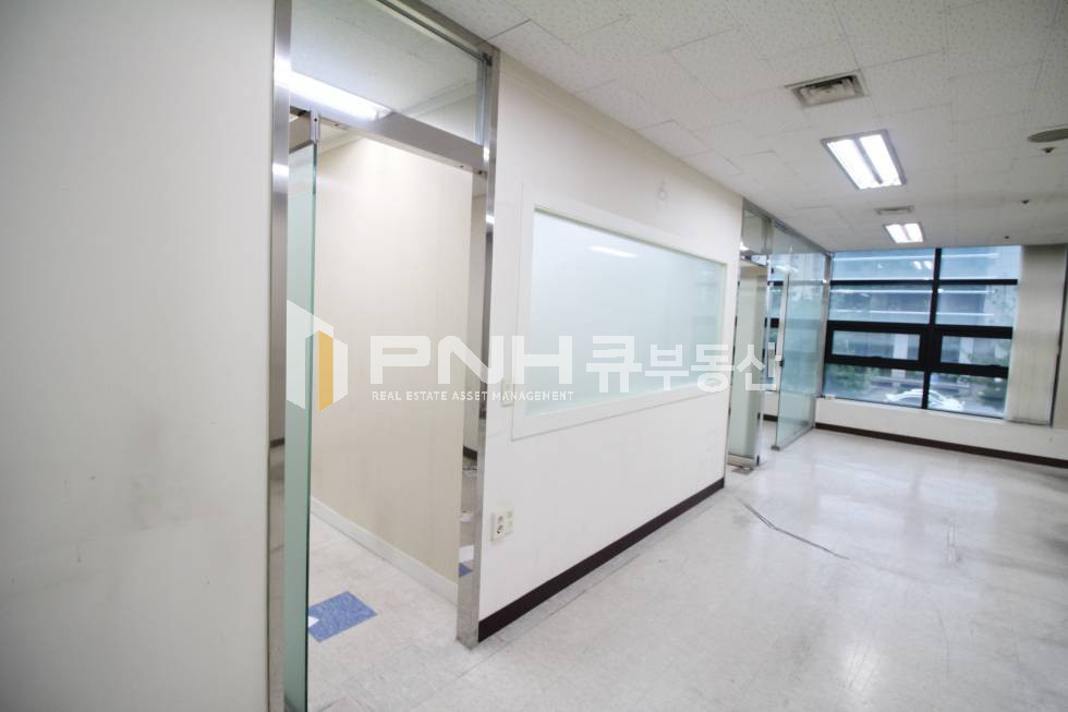 경기 안양동안구 관양동 평촌역 역세권 룸2 인테리어 A급 사무실 월세 매물번호 10526 사진 3