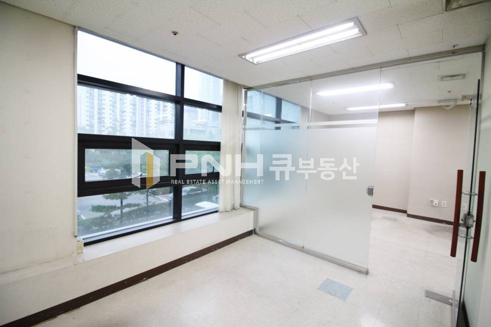 경기 안양동안구 관양동 평촌역 역세권 룸2 인테리어 A급 사무실 월세 매물번호 10526 사진 7
