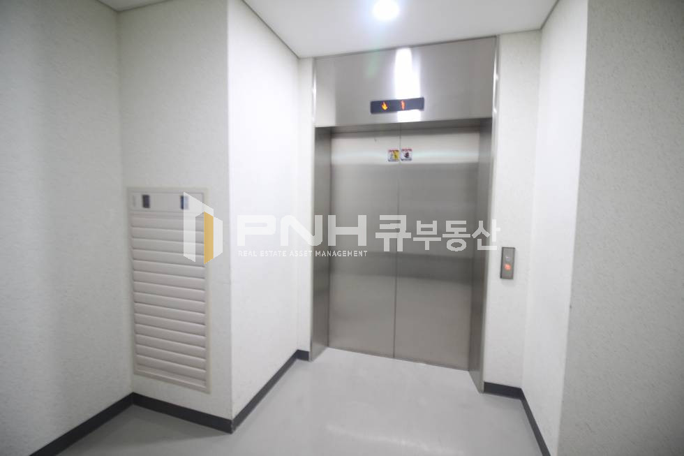 경기 안양동안구 관양동 평촌스마트스퀘어 전용130평 대형사무실 월세 매물번호 10515 사진 8