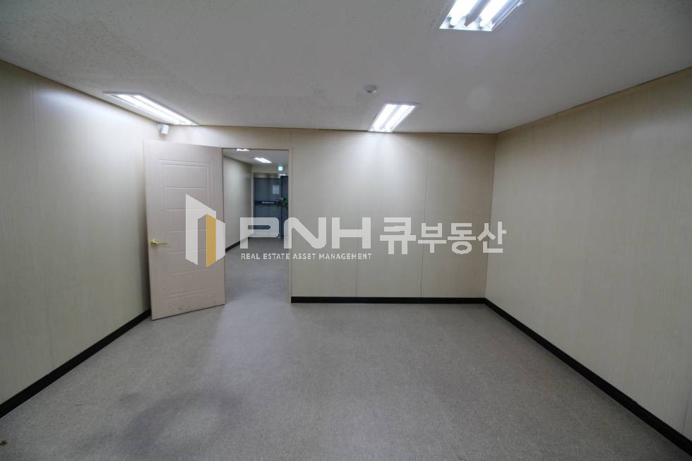 경기 안양동안구 관양동 관양동 전용45평 룸4개 갖춘 대로변 간판설치가능한 사무실 또는 상가 추천 월세 매물번호 10506 사진 6