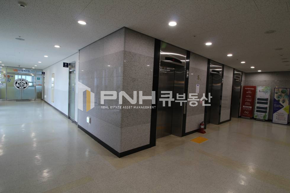 경기 안양동안구 관양동 평촌역 초역세권 전용45평 W에이스타워 5층 사무실임대 월세 매물번호 10502 사진 8