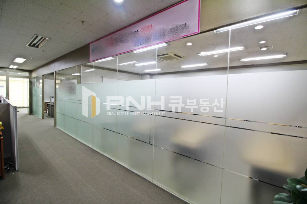 경기 안양동안구 관양동 인덕원역 인근 전용54평 인테리어룸3 창고1 탕비실1 추천사무실 월세 매물번호 10455 사진 2