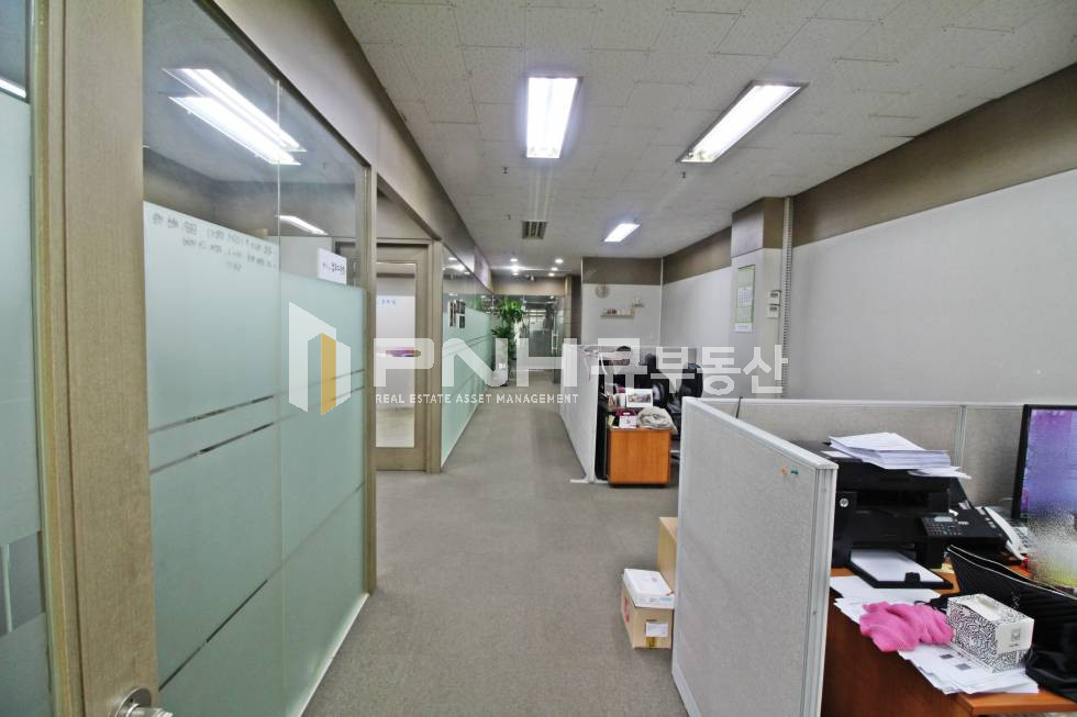 경기 안양동안구 관양동 인덕원역 인근 전용54평 인테리어룸3 창고1 탕비실1 추천사무실 월세 매물번호 10455 사진 6