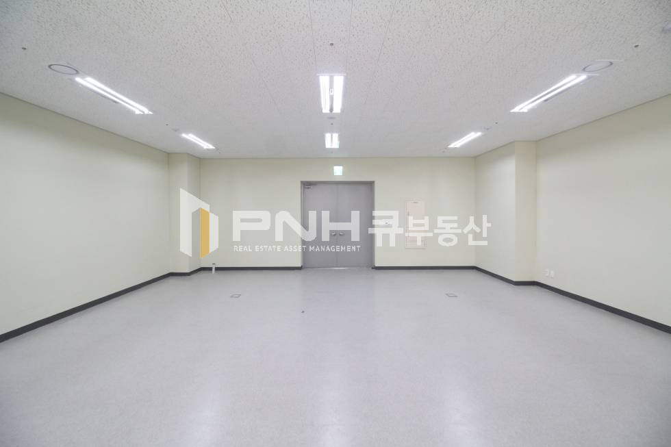 경기 안양동안구 관양동 평촌역 역세권 전용23평 창고 겸 사무실 추천 채광 갖춘 지하 사무실 월세 매물번호 10471 사진 7